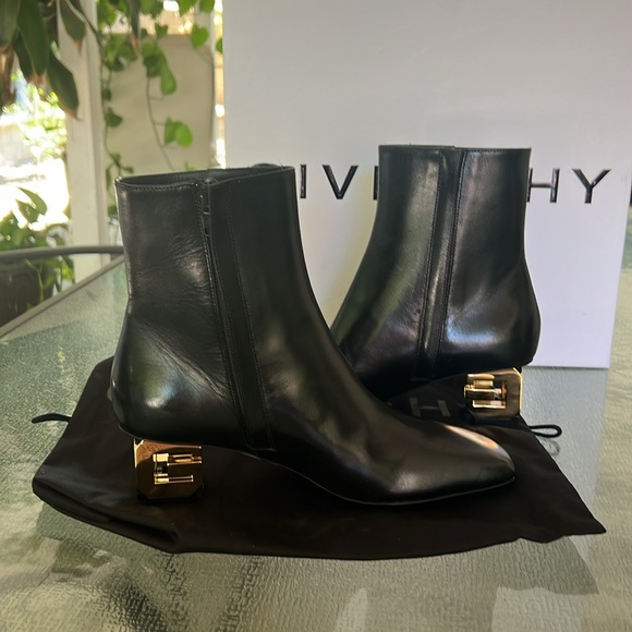 Givenchy G Cube Ankle Boots - Picture 8 of 14